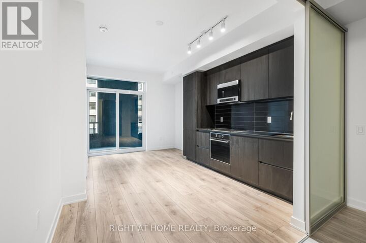 Property Photo:  120 Broadway Avenue 203N  ON M4P 0E9 