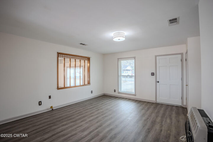 Property Photo:  528 Lark Street  TN 38012 