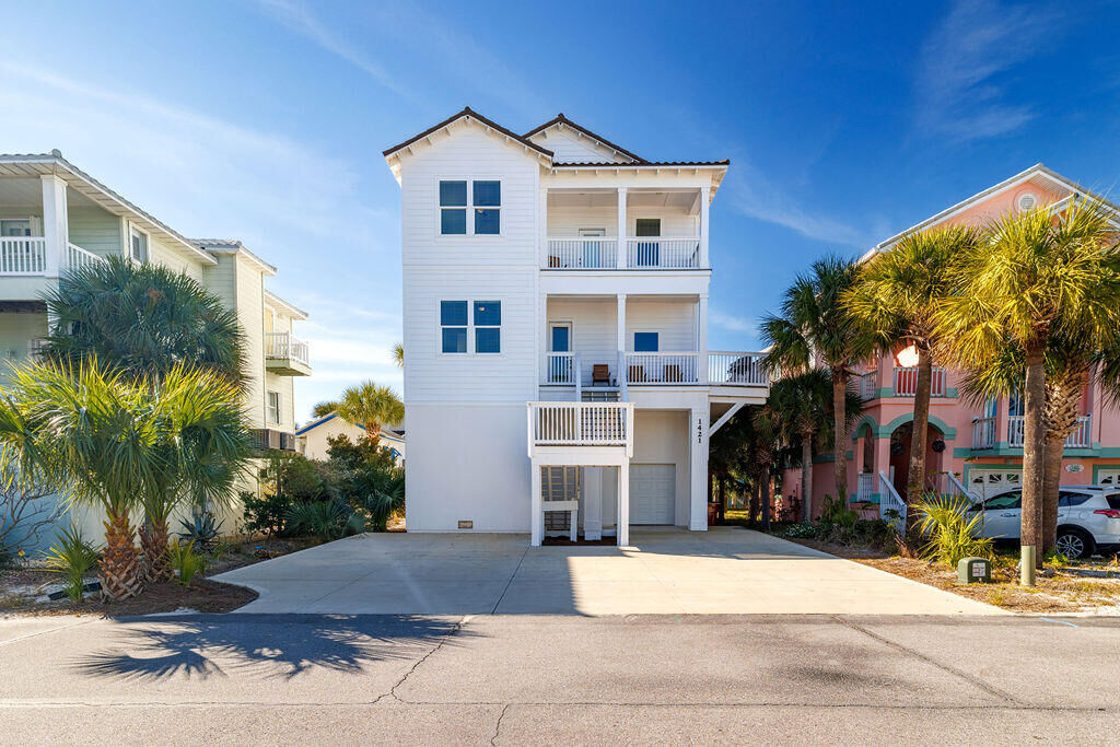Property Photo:  1421 Sonata Court  FL 32566 