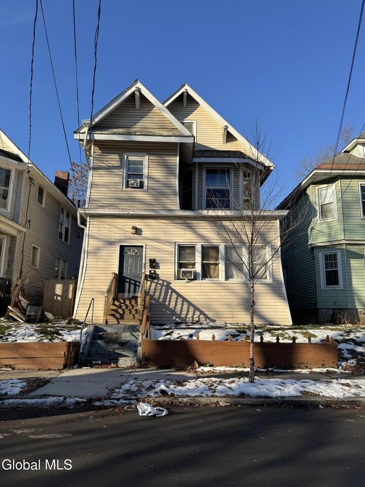 Property Photo:  5 S Dove Street  NY 12202 