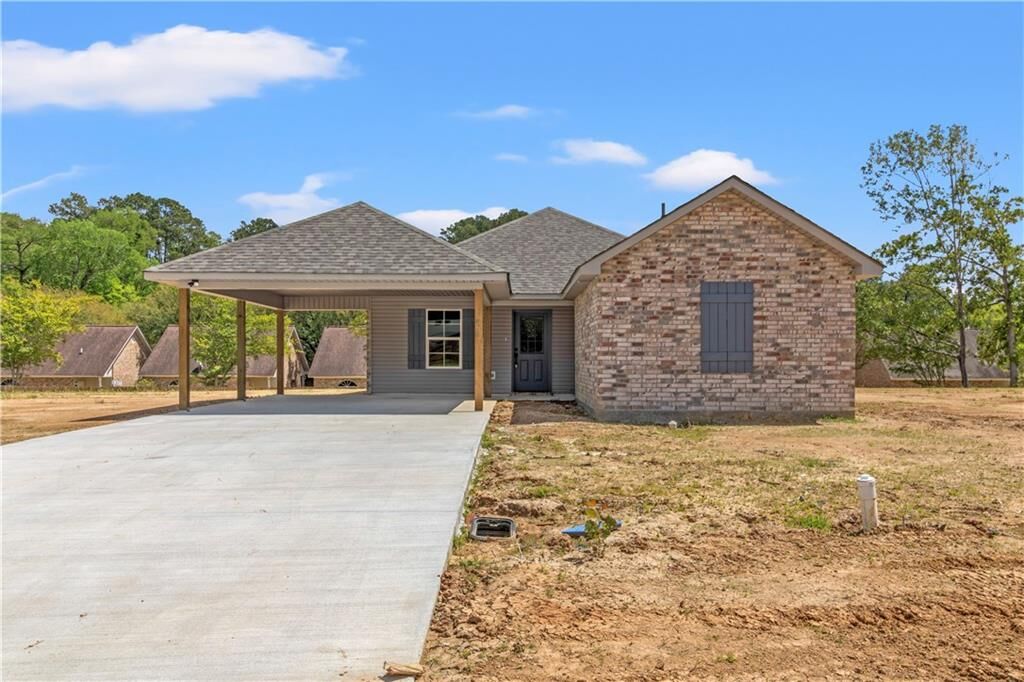 Property Photo:  105 Hidden Oak Court  LA 71457 