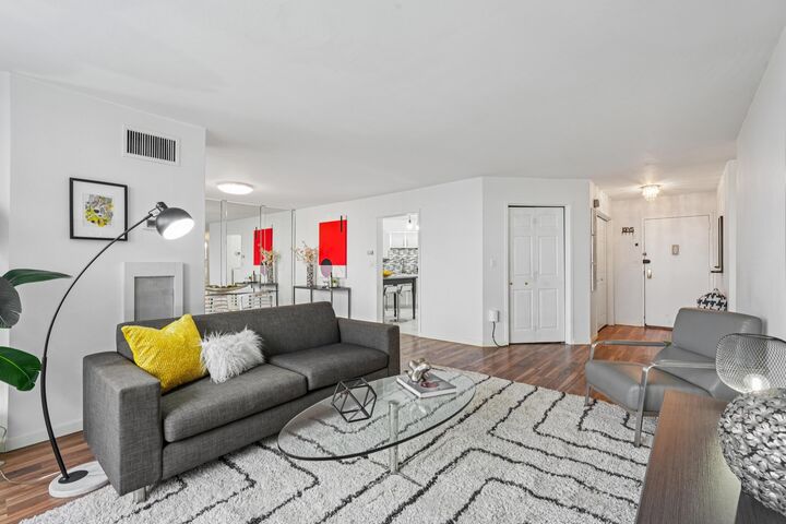 Property Photo: 530 Harmon Cove Tower 530 NJ 07094