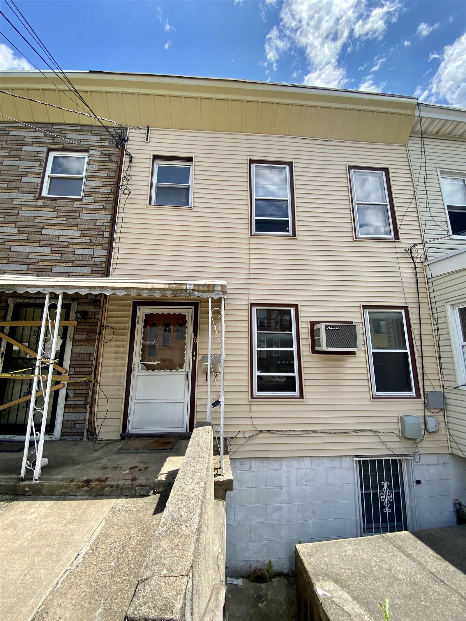 Property Photo:  16 Perrine Ave 1  NJ 07306 