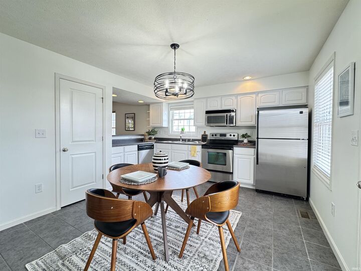 Property Photo:  2610 S Addisyn Lane  IN 47408 