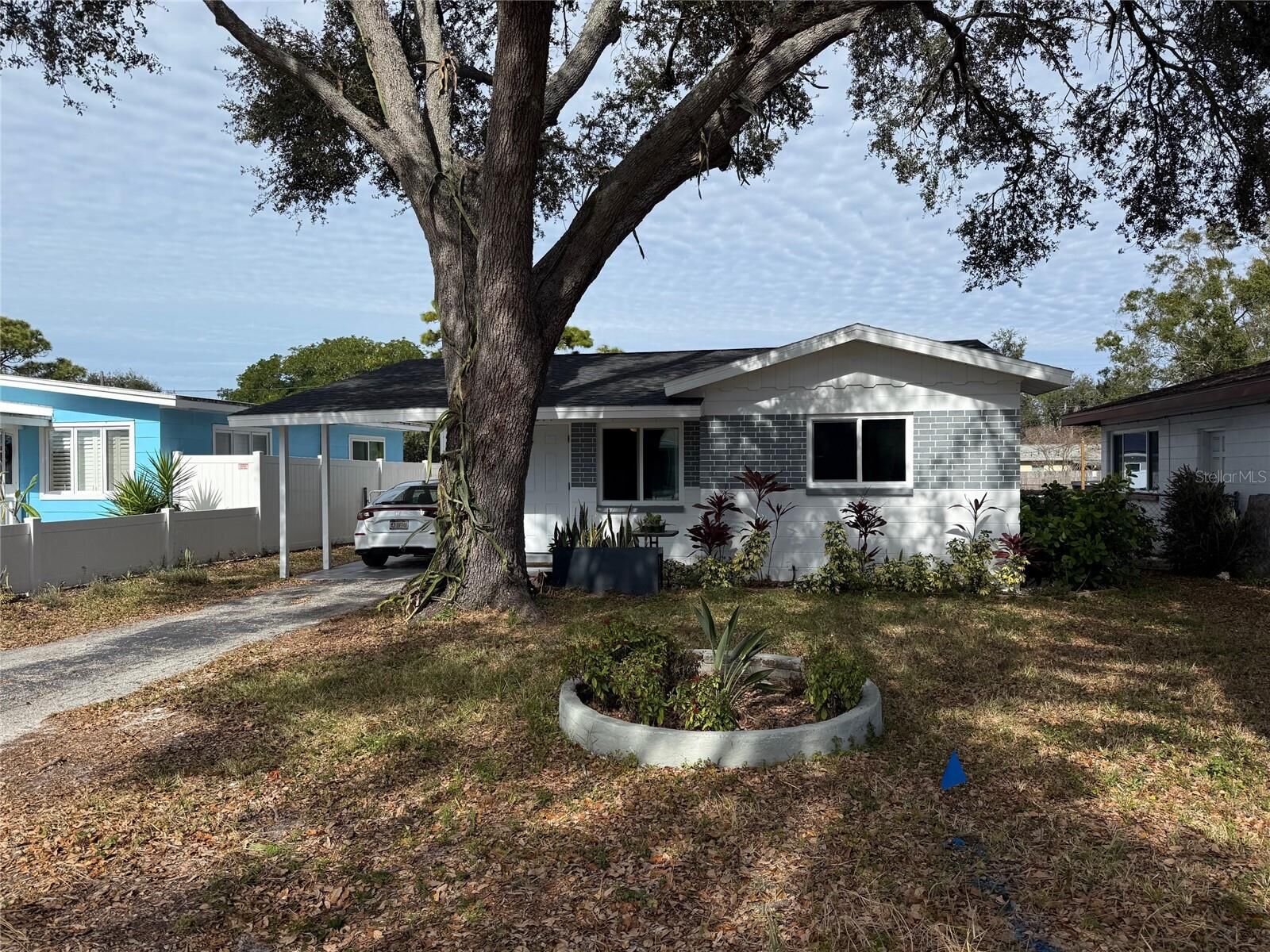 Property Photo: 4677 31st Avenue N FL 33713