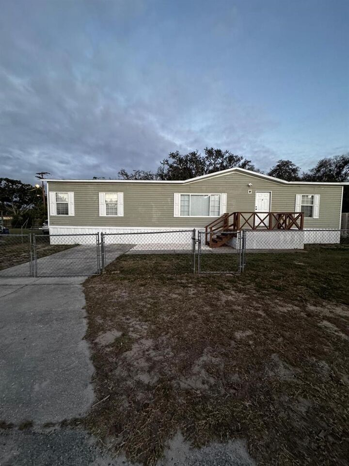 Property Photo:  2451 Stanton  FL 33823 