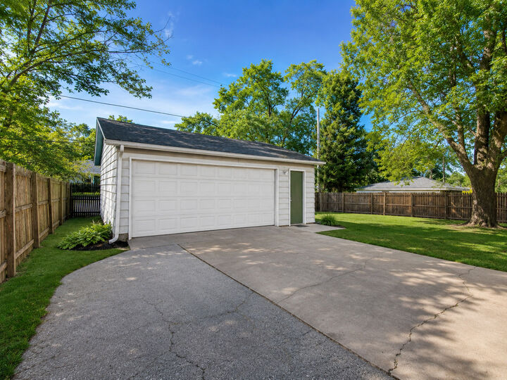 Property Photo: 21634 Gailine Avenue IL 60411