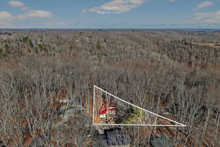 Property Photo:  605 Holiday Haven Dr  TN 37166 