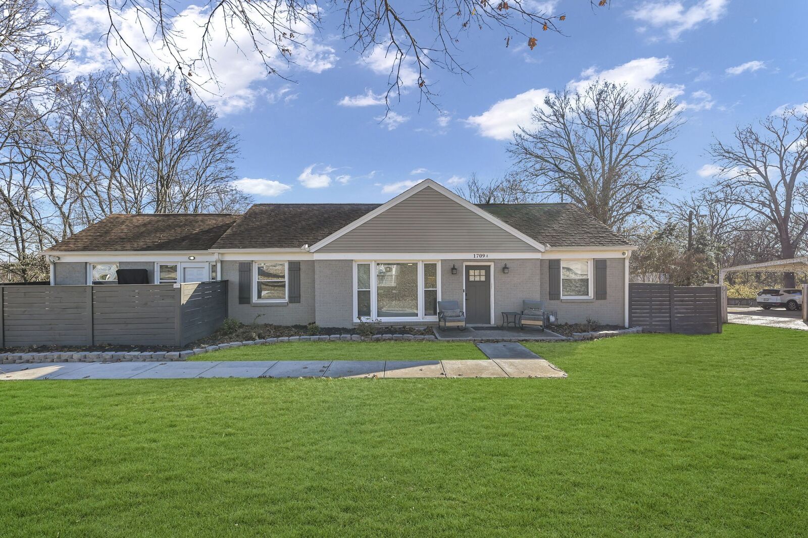 Property Photo:  1709 Porter Rd  TN 37206 