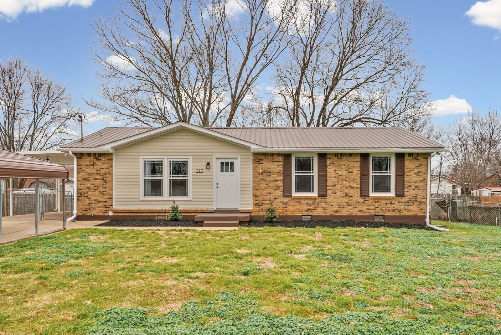 Property Photo:  513 Yvonne Dr  TN 37042 