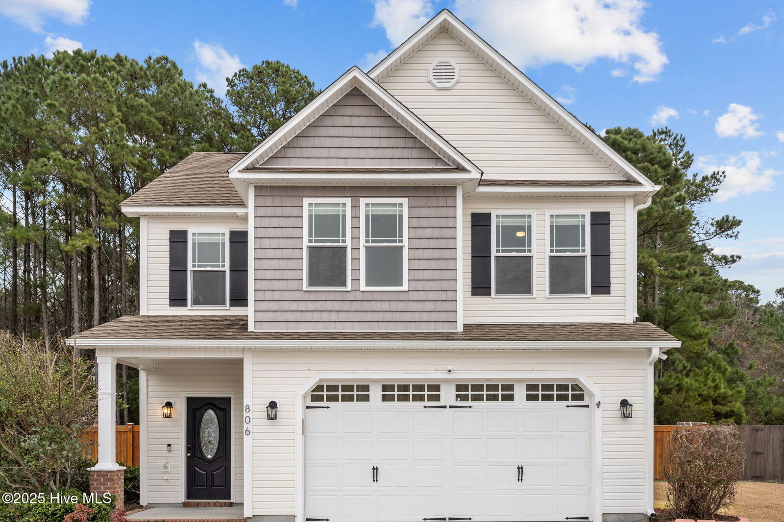 Property Photo:  806 Fort Sumter Way  NC 28584 