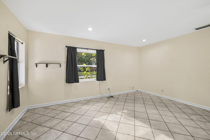 Property Photo:  3933 Abby Lane  FL 32207 
