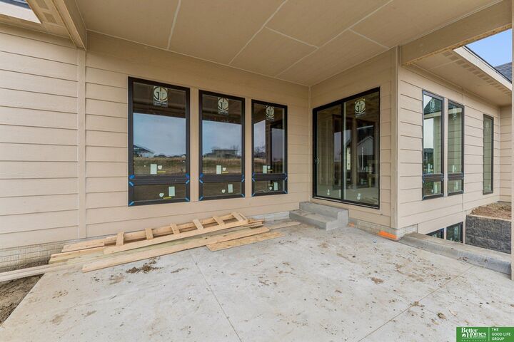 Property Photo:  3308 S 206th Street  NE 68022 