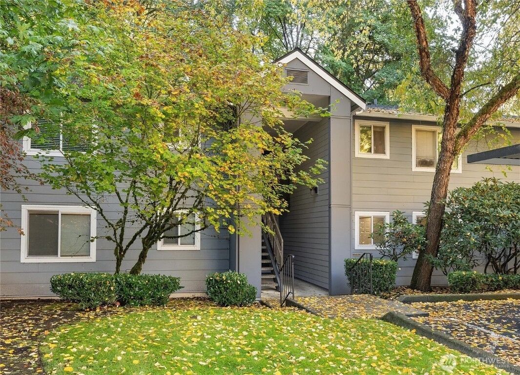 Property Photo:  12630  100th Lane NE G131  WA 98034 