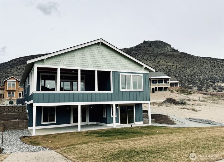 Property Photo:  211  Village Way  WA 98844 