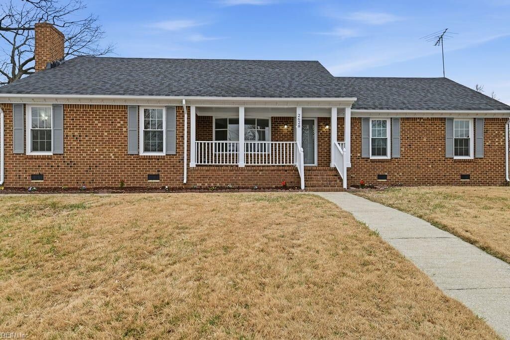 Property Photo:  2628 Roundtree Cir  VA 23323 
