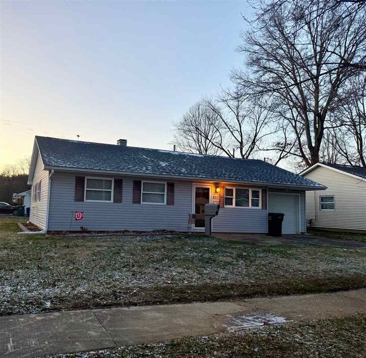Property Photo:  620 SW 18th Street  IN 47374 