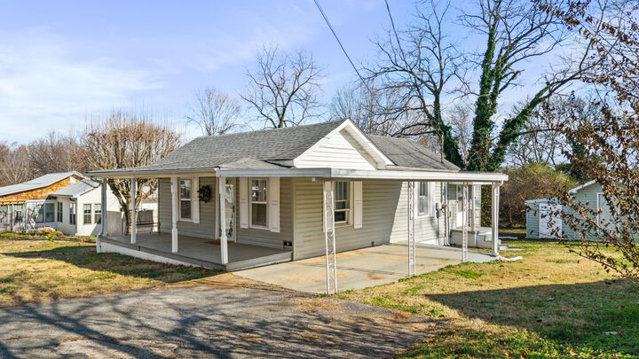 Property Photo: 111 Brown Street TN 37303