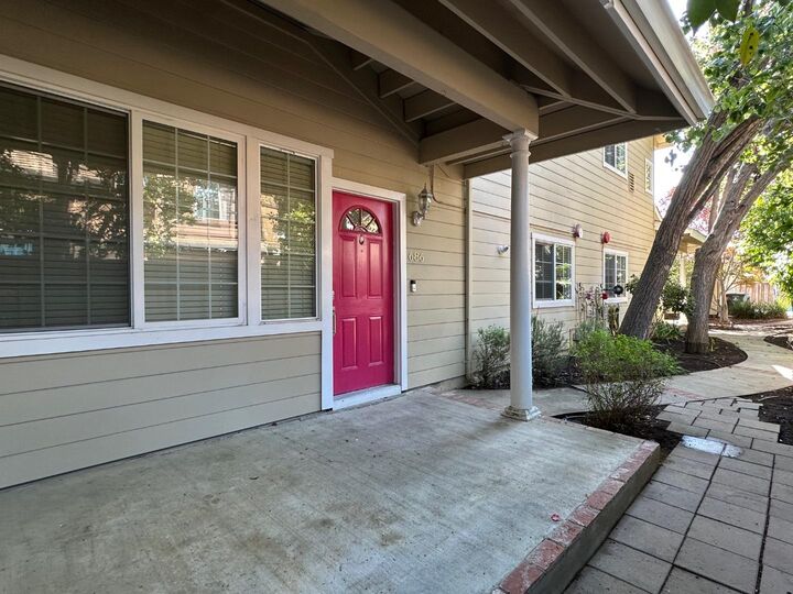Property Photo: 686 Willowgate Street CA 94043