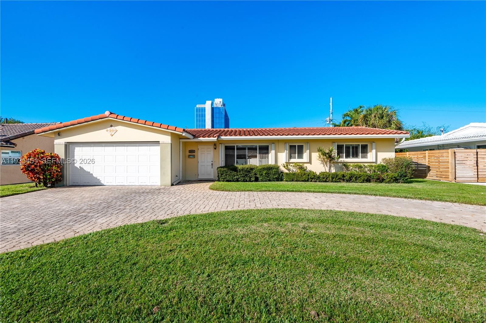 Property Photo:  1551 SE 24th Ave  FL 33062 