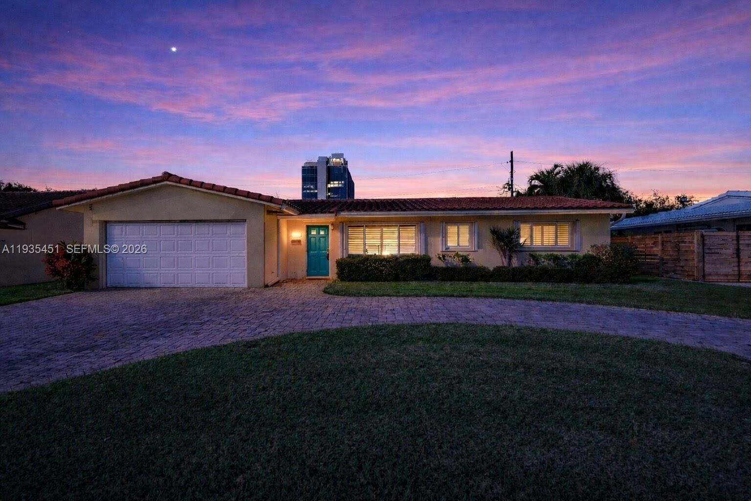 Property Photo:  1551 SE 24th Ave  FL 33062 