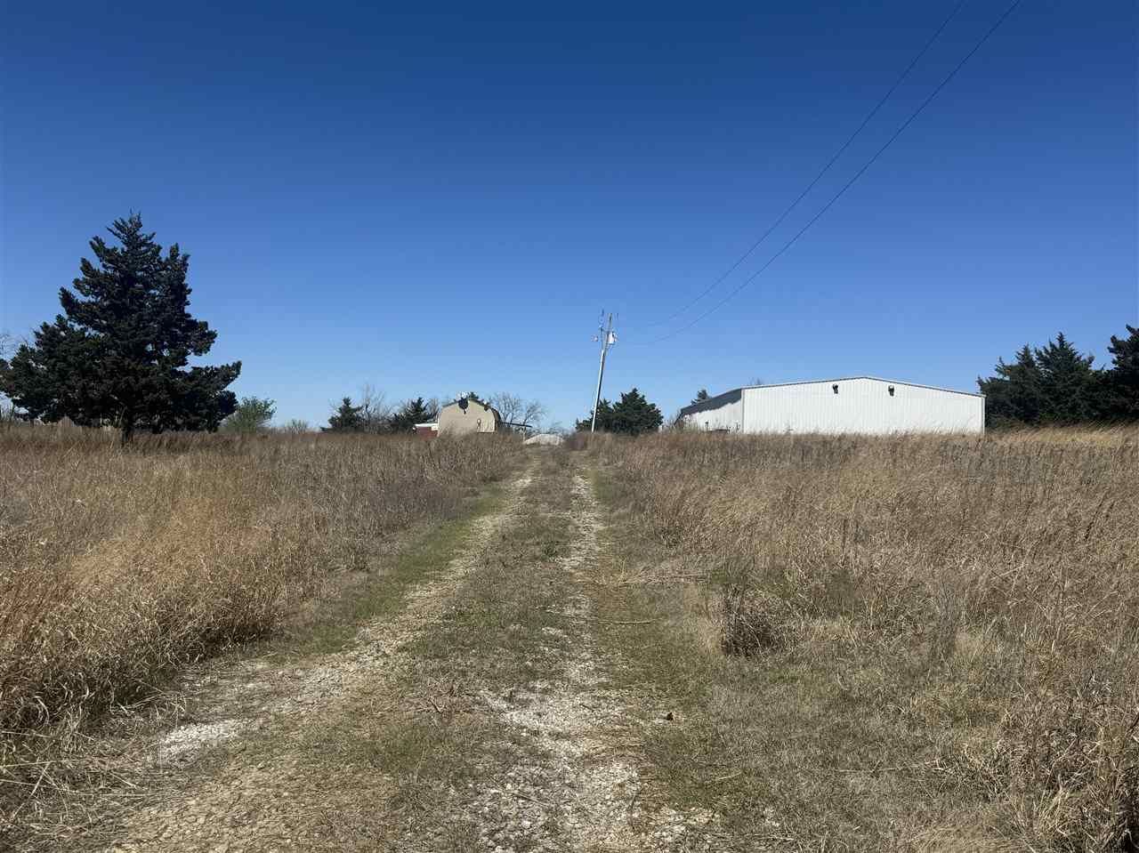 Property Photo: 19500 E 6th Street OK 74085