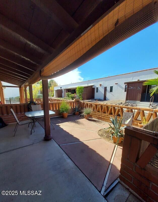 Property Photo:  135 S Paseo Quinta C  AZ 85614 