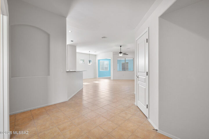 Property Photo:  2171 N Avenida Del Polen  AZ 85614 