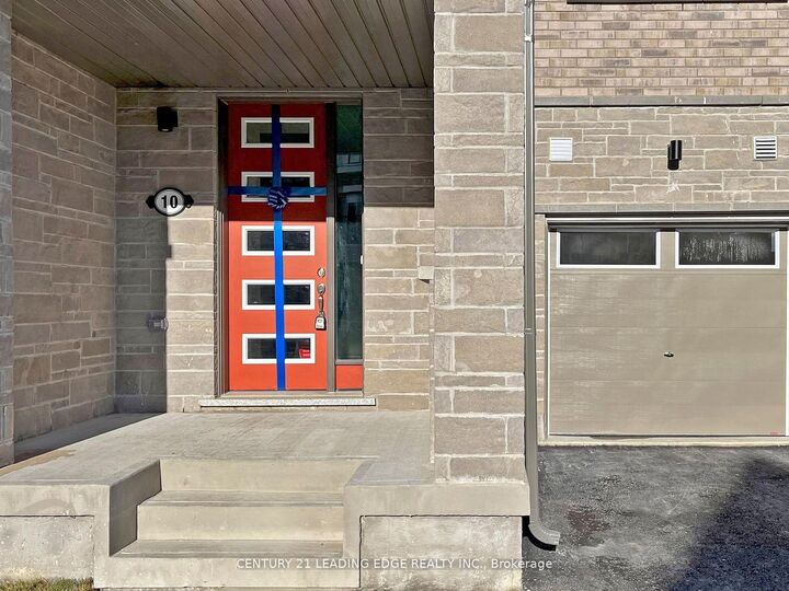 Property Photo:  10 Thomas Frisby Jr Crescent  ON L6C 3L1 