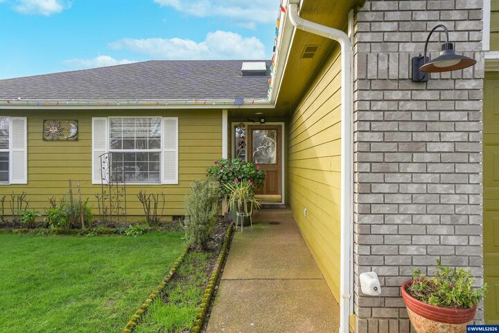 Property Photo:  2573 Michael Dr NE  OR 97305 