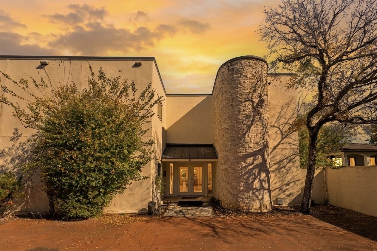 Property Photo:  1 Crystal Springs Court Court H  TX 78738 
