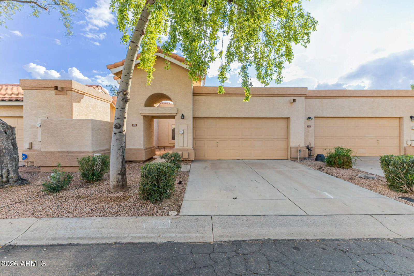Property Photo:  365 W Lodge Drive  AZ 85283 