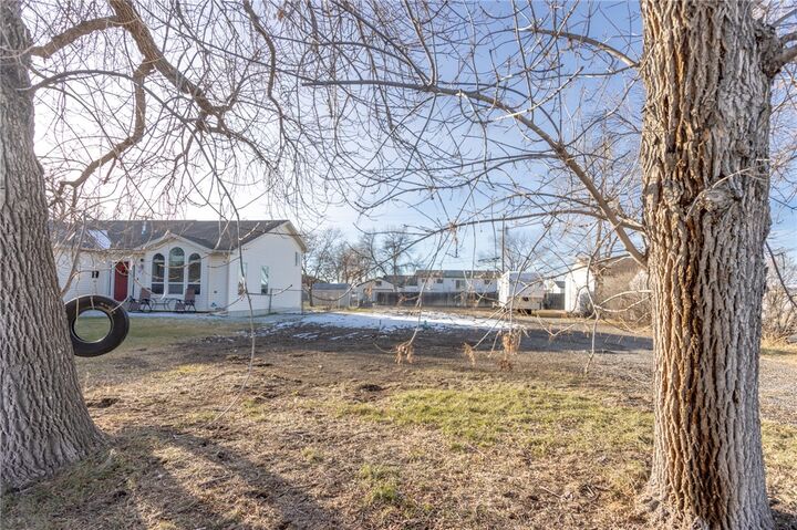 Property Photo:  208 West Avenue  MT 59044 