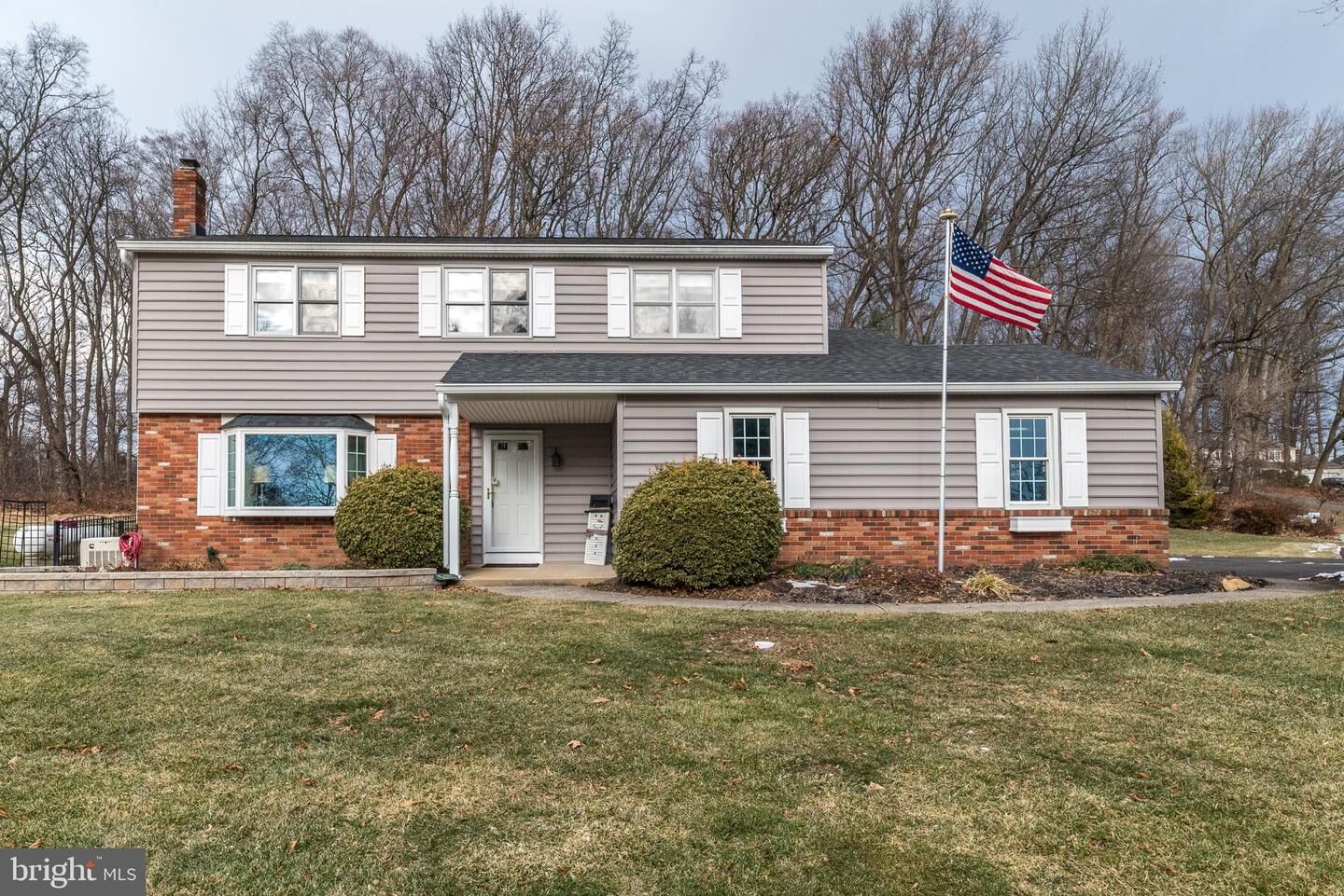 Property Photo:  4672 Woodfield Circle  PA 18902 