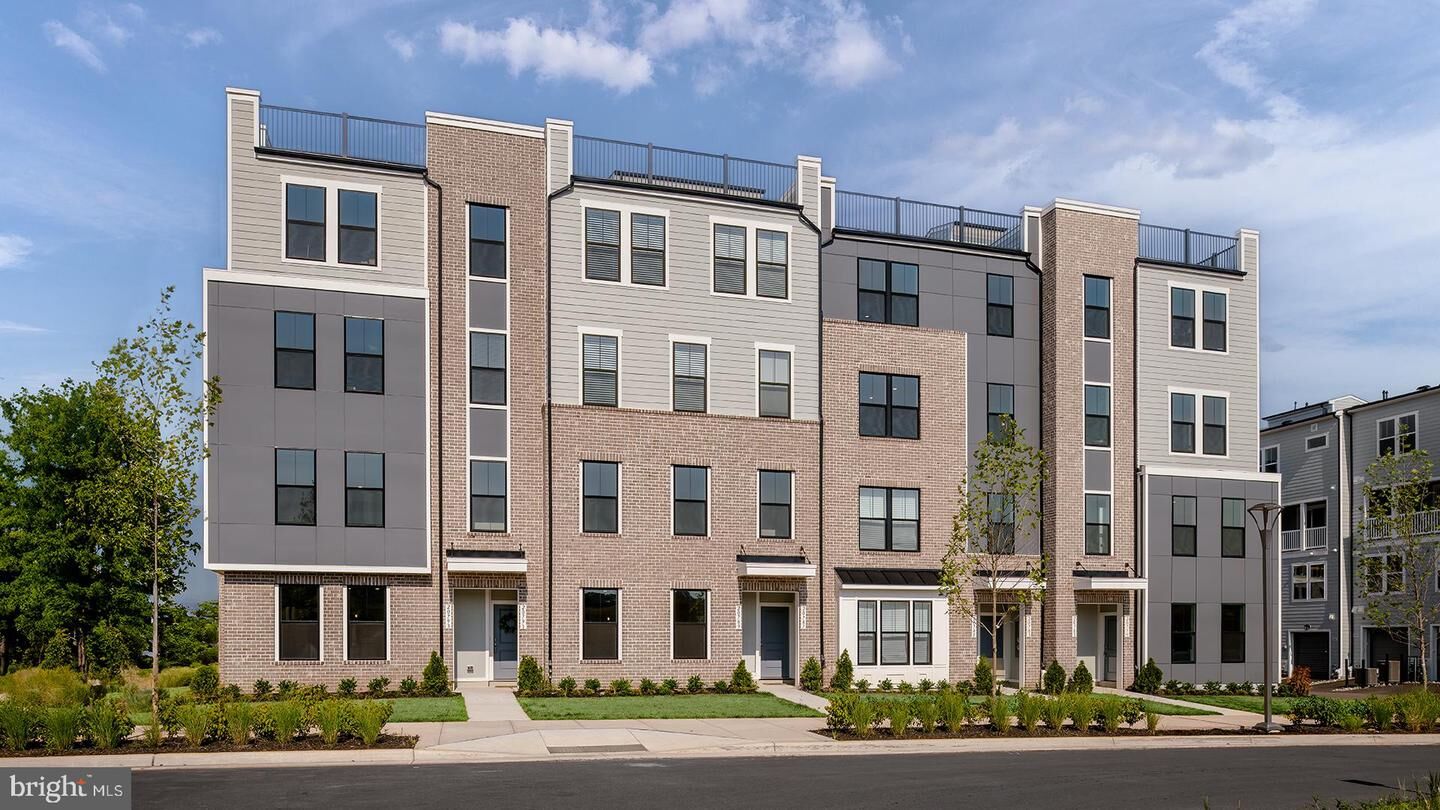 Property Photo:  Tbb Cloongee Terrace Rosslyn  VA 20166 