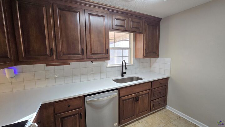 Property Photo:  229 Sunflower Drive  GA 31005 