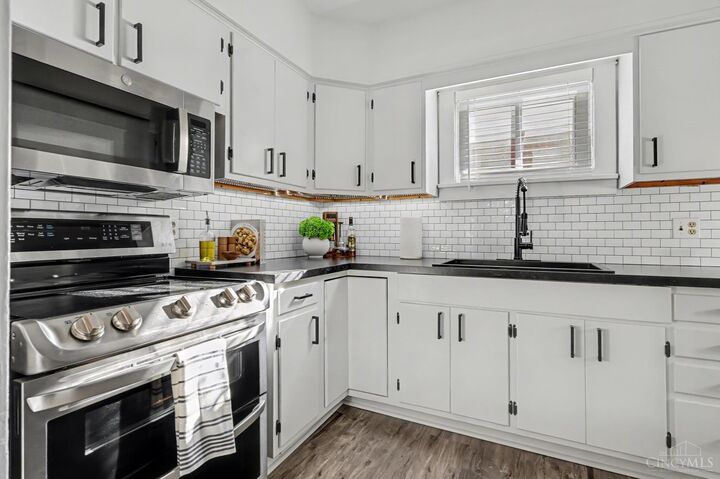 Property Photo:  2115 Quatman Avenue  OH 45212 