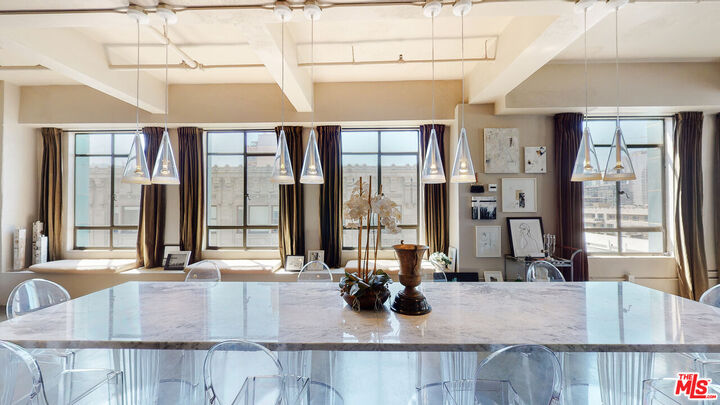 Property Photo: 849 S Broadway CA 90014