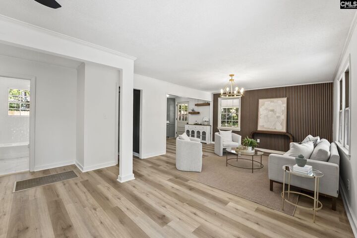 Property Photo: 104 Dogwood SC 29180