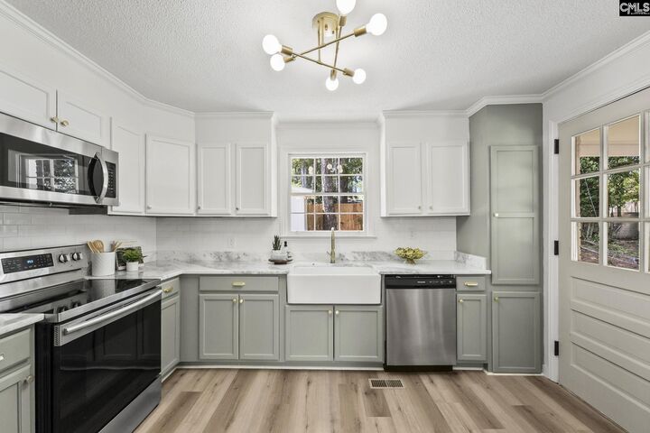 Property Photo: 104 Dogwood SC 29180