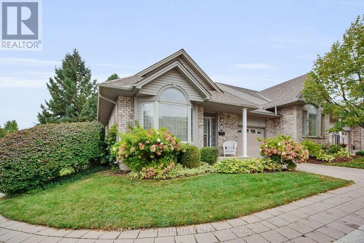 Property Photo:  800 Commissioners Road West 12  ON N6K 1C2 