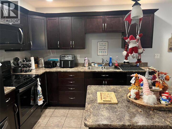 Property Photo: 3031 Westsyde Road 8 BC V2B 0E4