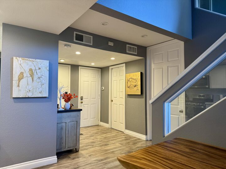 Property Photo:  2518 N Tustin Avenue  CA 92705 