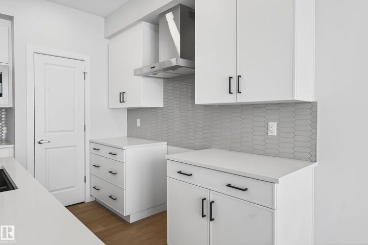 Property Photo:  5008 72 Street  AB T4X 3E6 