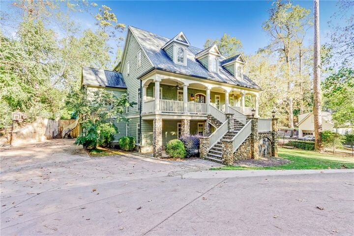 Property Photo:  4227 Peachtree Dunwoody Road NE  GA 30342 