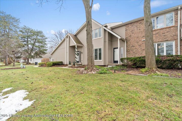 Property Photo:  1283 N Chartwell Carriage Way  MI 48823 