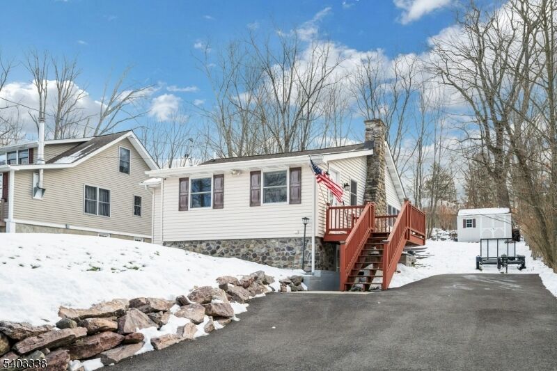 Property Photo:  32 Overlook Road  NJ 07480 