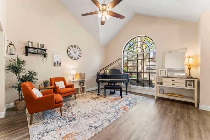 Property Photo:  6 Dusky Meadow Place  TX 77381 