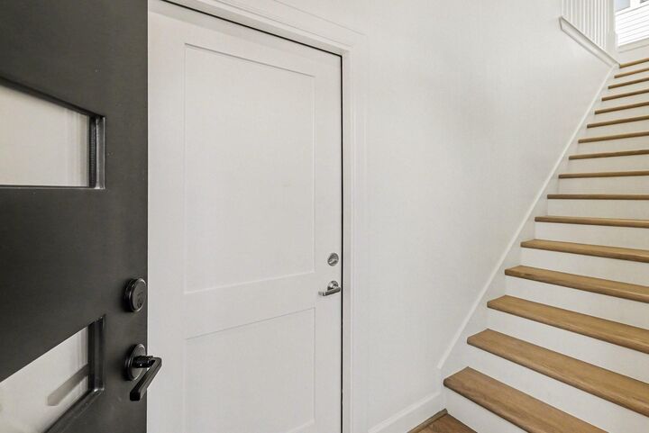 Property Photo:  1220 Wycliffe Drive  TX 77043 