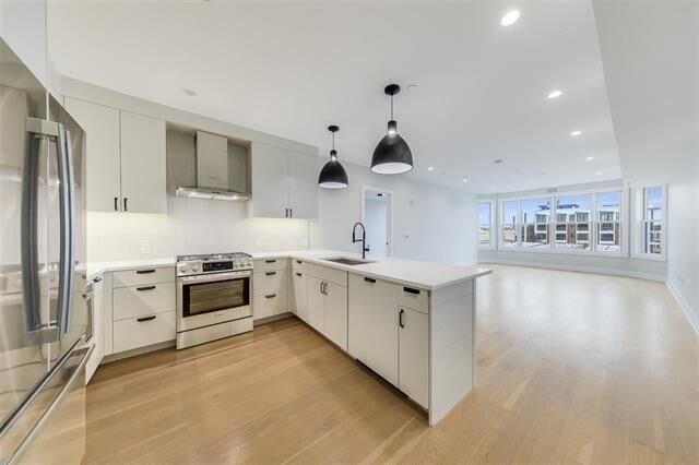 Property Photo: 366 6th St 303 NJ 07302